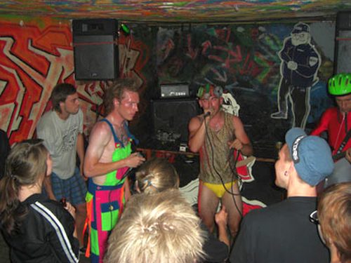 Gig in Pilon Gig in Pilon